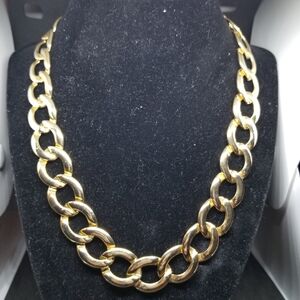 Luxurious Gold-Tone Chain Necklace